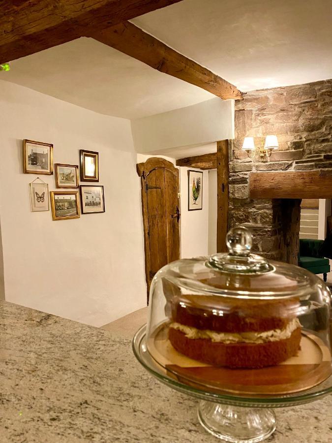 Three Cocks Hotel Brecon Esterno foto